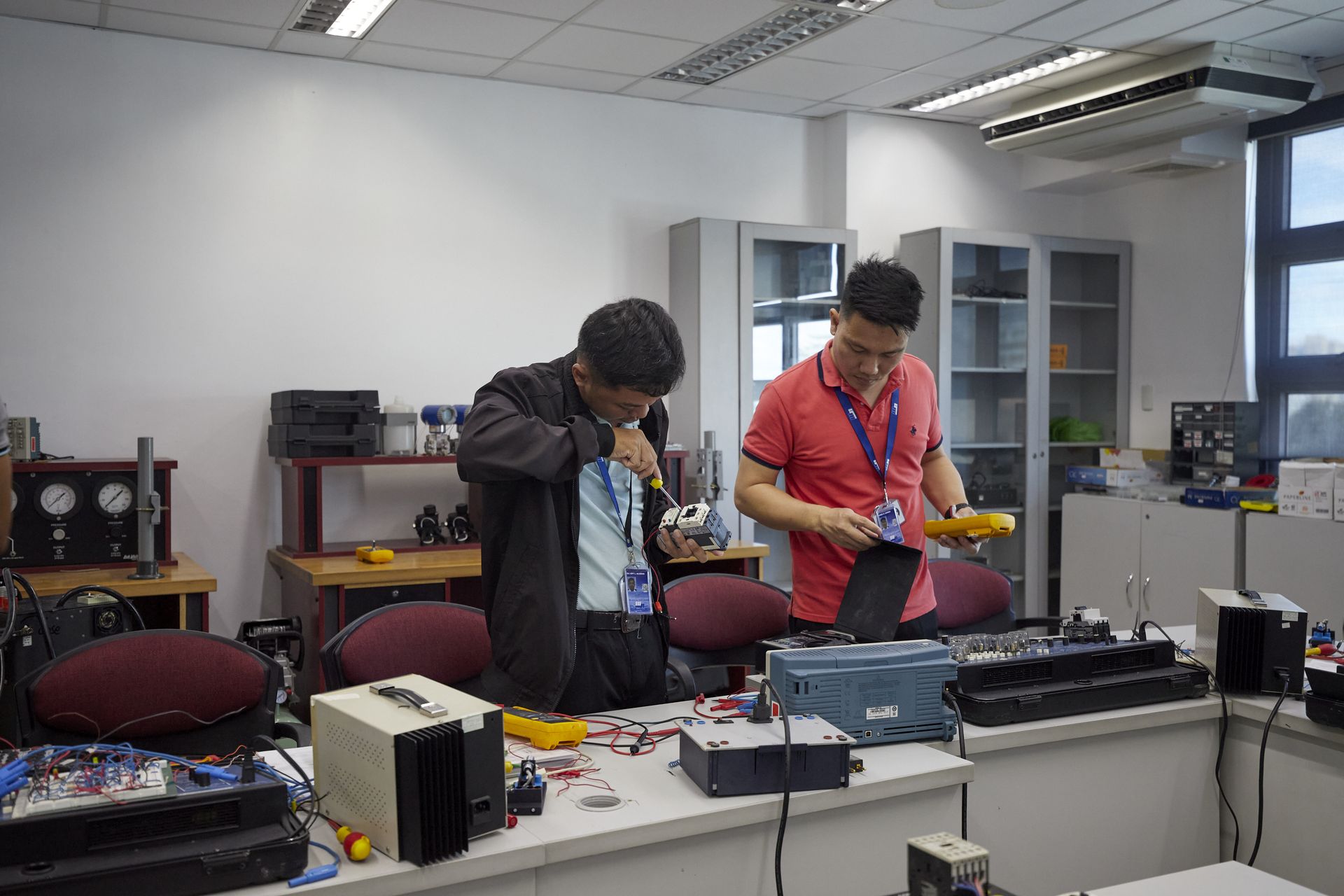 Practical Training Engineering Lab Workshops & Laboratory | United Marine Training Center